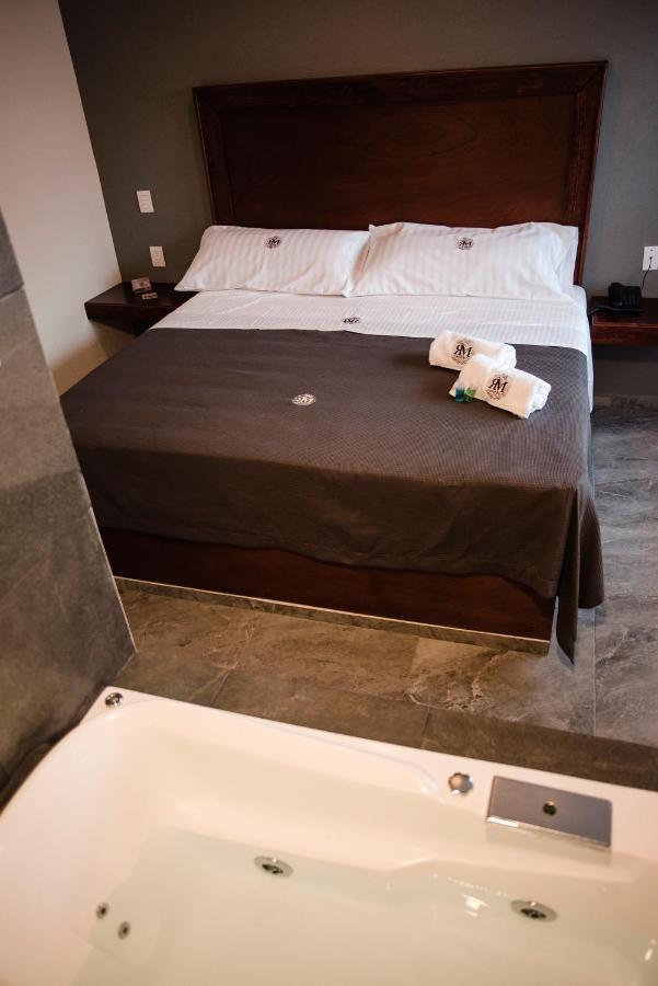 Hotel Rm Avandaro บาเญเดบราโว ภายนอก รูปภาพ